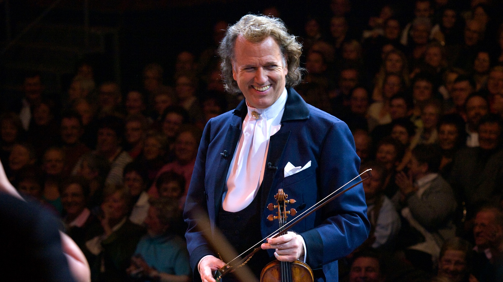 Palestinian artist collectives urge André Rieu to cancel shows in Tel Aviv