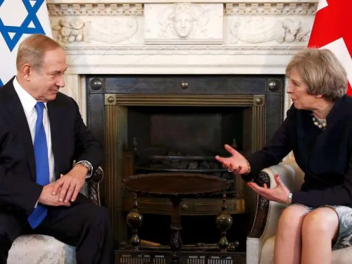 Britain's Prime Minister Theresa May, right, meets with Israeli Prime Minister Benjamin Netanyahu in Downing Street, London, Feb. 6, 2017. (Peter Nicholls/Pool Photo via AP)