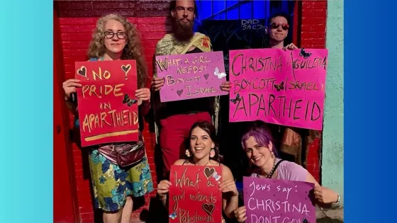 Xtina tw.jpg